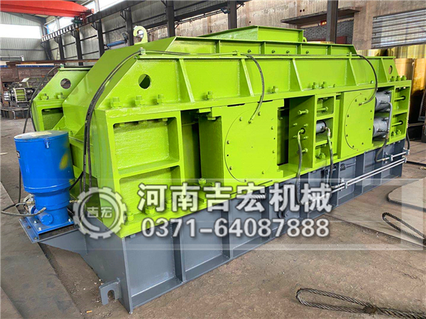 石料破碎設備-廠家推薦液壓雙輥石料制沙機！